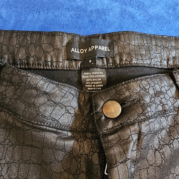 Tall Black Coated 5 Pocket Longleg skinny jeans. Leg Zipper - Picture 5 of 5